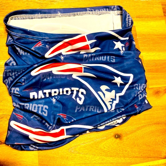 New England Patriots Gaiter Scarf Face Mask - Picture 1 of 2